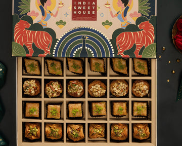 Moti -Special Baklawa Hampers (24 Pcs)